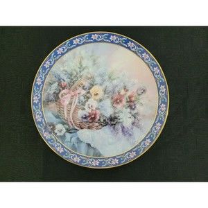 LENA LIU "PANSIES" BASKET BOUQUETS WS GEORGE COLLECTOR PLATE 8.2” Spring flowers
